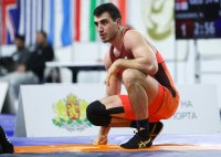 Семен Новиков се класира за финал на рейтинговия турнир по борба в Будапеща