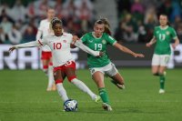 Канада обърна Република Ирландия и оглави група B на световното първенство по футбол за жени