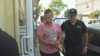 Съдът остави в ареста спасителя, пребил французин заради чадър в Поморие