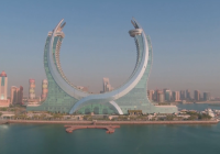 Естонски атлет извървя 150 метра по въже в Катар (ВИДЕО)