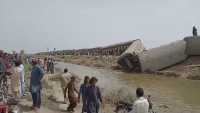 Най-малко 30 загинали и над 100 ранени при влакова катастрофа в Пакистан