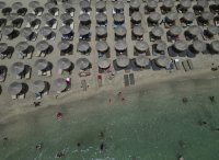 16 души са задържани в Гърция заради завземане на плажни ивици с бизнес интерес