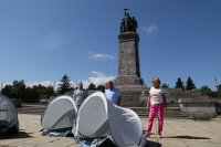 "Левицата" и "Възраждане" с акция срещу демонтирането на Паметника на Съветската армия