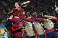 Испания е първият финалист на световното първенство по футбол за жени след трилър срещу Швеция