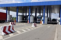 Интензивен е трафикът по някои от граничните пунктове със Сърбия, Румъния и Турция