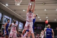 Баскетболният национал Андрей Иванов ще играе в Черноморец