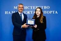Министър Димитър Илиев към Нургюл Салимова: Ти си вдъхновение, нека всяка титла, към която се устремиш, бъде твоя
