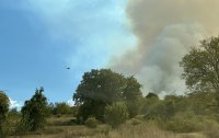 Продължава гасенето на големия пожар в Родопите