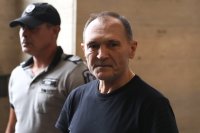 Божков е бил експулсиран от ОАЕ заради връзки с руски граждани според източници на БНТ