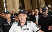 Съдът пусна Васил Божков под домашен арест, ще го следи с електронна гривна