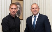 Президентът подкрепи кампанията на Стилиян Петров за "Мач на надеждата"