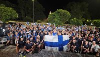 Феновете на Финландия и волейболистите пяха заедно във Варна въпреки отпадането от Евроволей 2023