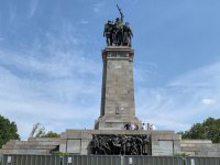 Депутати попречиха да бъде поставено скеле около Паметника на Съветската армия