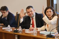 Принципно подкрепяме обединяване на служби за сигурност, коментира Делян Пеевски