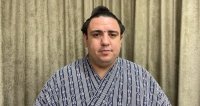 Даниел Иванов-Аоияма с първа победа на турнира по сумо в Токио