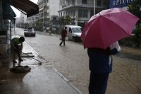 Гърция затваря училища в очакване на нови проливни дъждове