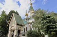 Реакции след експулсирането на трима свещеници заради шпионаж в полза на Русия