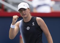 Ига Швьонтек започна с победа при дебюта си на тенис турнира в Пекин