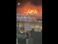 Пожар затвори летище Лутън край Лондон