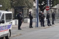 МВнР предупреждава пътуващите до Франция българи да бъдат бдителни