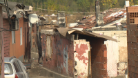 Преди изборите: 99 души в апартамент в София, 800 - в селска къща