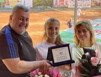 Успешен старт за Росица Денчева на сингъл на тенис турнир в Ираклион, но загуба на двойки
