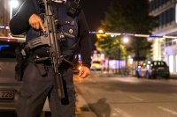 Нападателят от Брюксел е застрелян от полицията