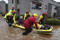 Бурята Бабет взе 3 жертви в Шотландия, наводни и Великобритания