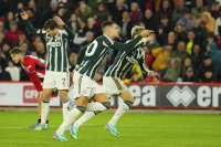 Страхотен гол на Далот донесе на Манчестър Юнайтед труден успех срещу Шефилд