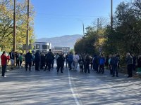 Протестиращите в Перник: Няма да гласуваме, защото трети ден нямаме вода