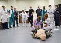 Втори випуск парамедици завърши обучението си във ВМА (СНИМКИ)