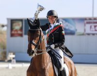 Шампионката по обездка Мирела Райкова: Не мога да си представя и един ден без конете