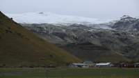 Вулканът в Исландия може да изригне до часове