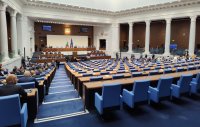 Липса на кворум: Депутатите не успяха да вземат решение за вота на недоверие