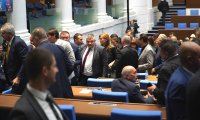 снимка 1 Липса на кворум: Депутатите не успяха да вземат решение за вота на недоверие