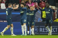 Севиля пропиля аванс от два гола срещу ПСВ Айндховен и отпадна от Шампионска лига