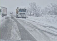 Военни помагаха за разчистване на пътища във Велико Търново