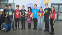 Златни и сребърни отличия за наши ученици от състезание по математика в Сеул