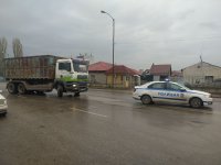 снимка 3 Местят варелите, обгазили райони в София, на площадка за опасни отпадъци