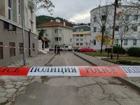 Все още се издирват извършителите на въоръжения грабеж в Благоевград