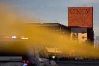 Три са жертвите на стрелбата в университетския кампус в Лас Вегас