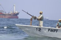 В отговор на атаките на хутите: Обмислят създаването на патрули в Червено море
