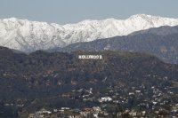 Емблематичният надпис "Холивуд" навърши 100 години