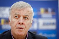 Наско Сираков се извини на синята общност и обяви решението си за Николай Костов