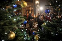 Украйна посрещна Коледа за втори път по време на война - но по нов стил
