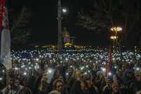 Хиляди на протест в Белград, след като Вучич отказа касиране на изборите