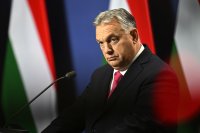 ЕП иска гаранции, че Орбан ще спре да изнудва ЕС