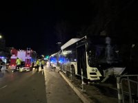 Пострадалата при катастрофата с автобус в София е с ампутиран крак