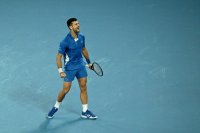 Новак Джокович се измъчи с австралиец, но продължава защитата на титлата на Australian Open