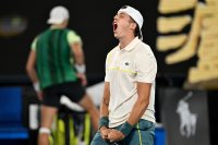 Французинът Артур Казо поднесе изненадата на Australian Open, след като отстрани осмия в света Холгер Руне